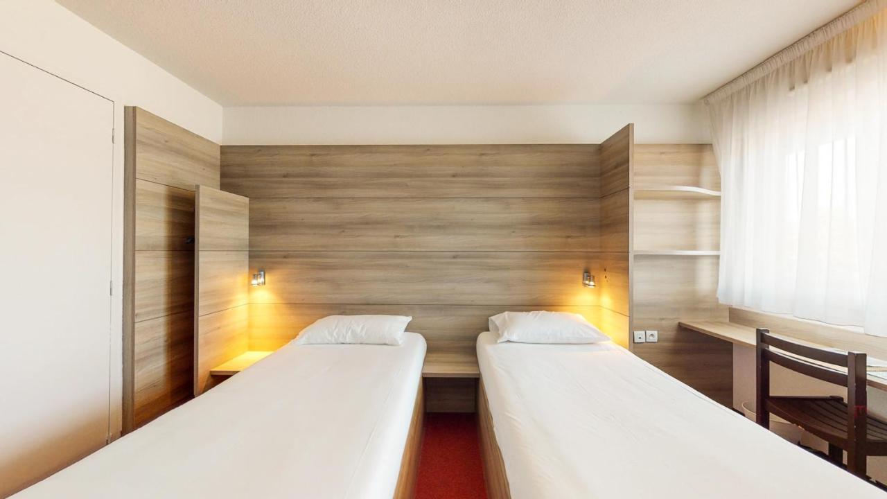 Everhotel De Tarbes-Ibos Exterior photo