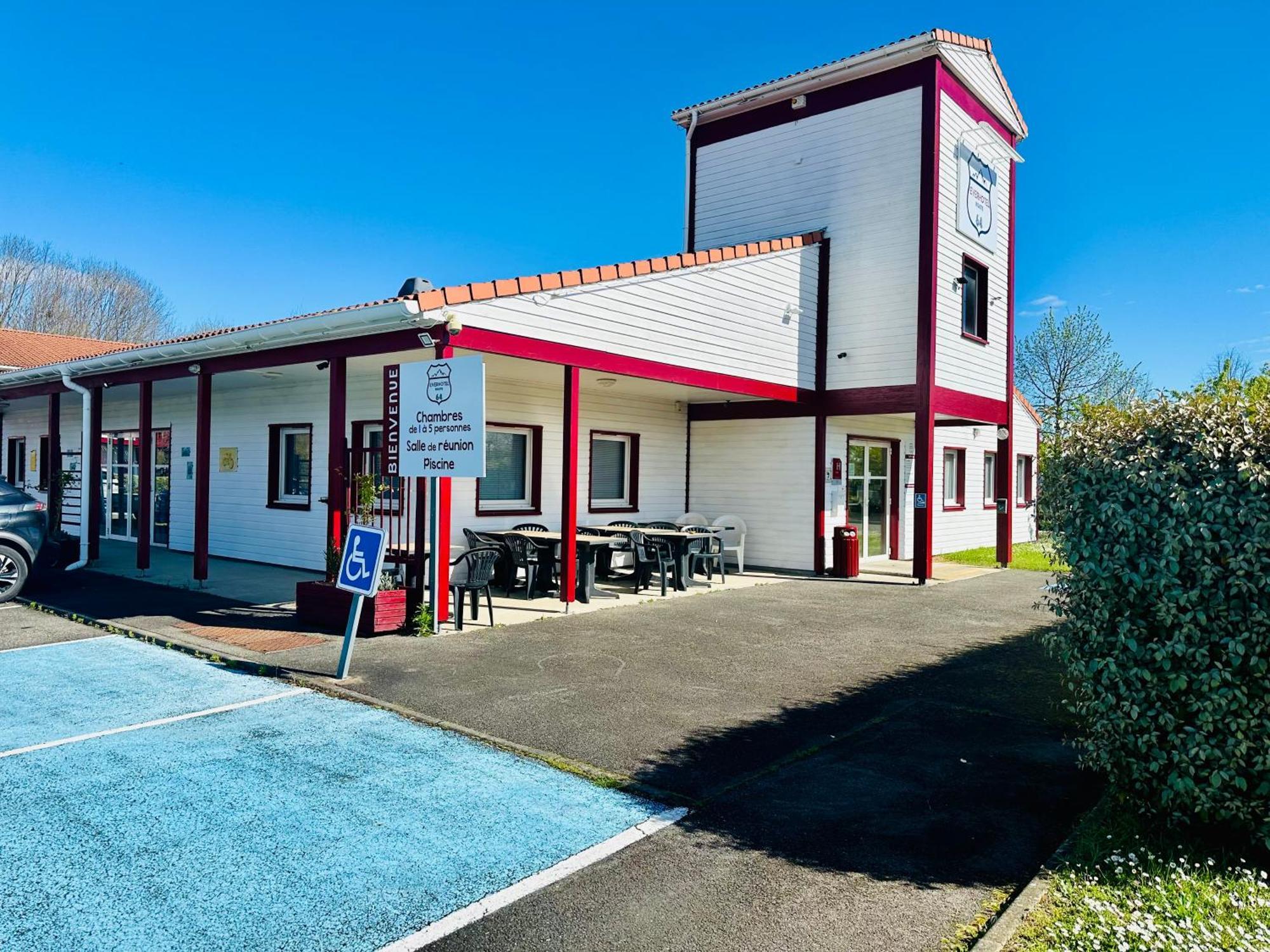 Everhotel De Tarbes-Ibos Exterior photo
